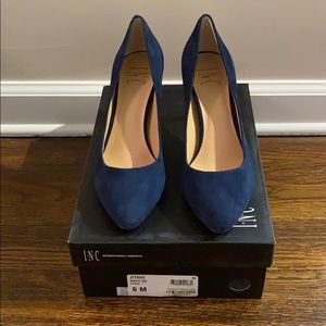 Dark blue mini heels
